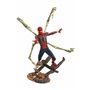 Diamond Select Toys Marvel Premier Collection Avengers 3 Figura do Homem-Aranha de Ferro