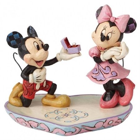 Figura enesco tradições da disney pedido de mickey e minnie para a mão