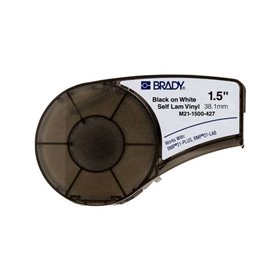 Brady M21-1500-427 Fita de vinil autolaminada original para etiquetas envolventes - Texto preto em fundo branco - 1,5" x 14,3' d