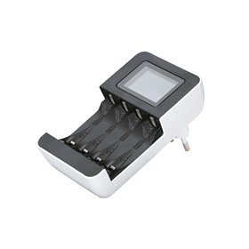 Carregador Pilhas AA e AAA 4 NiMH c/ LCD